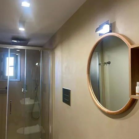 Guest house Atenea Palace Rooms- Atenea Collection 4*